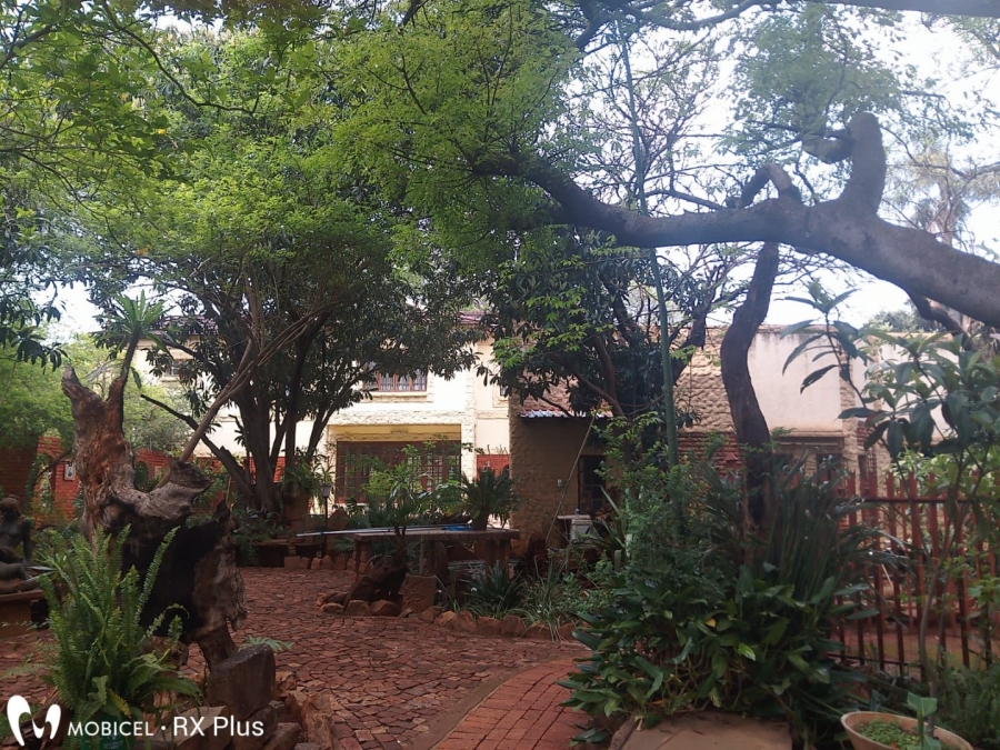 6 Bedroom Property for Sale in Hartbeespoort Rural North West